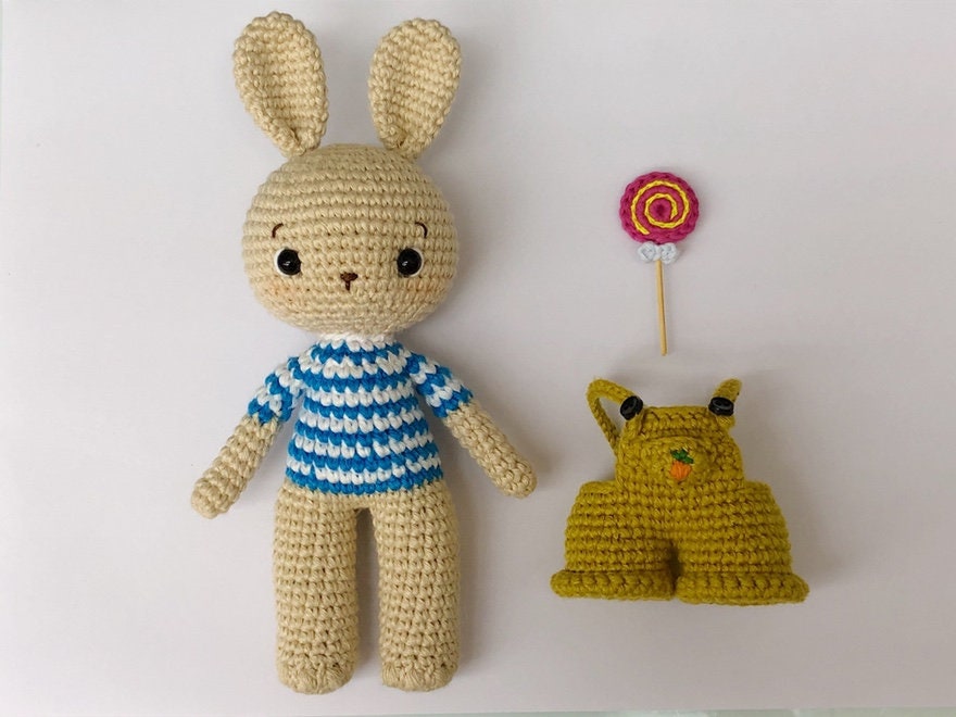 Alex, le patron au crochet du lapin bébé garçon