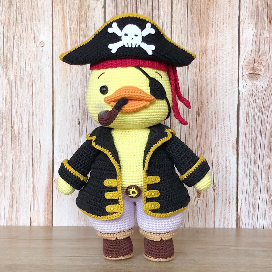 Donnie, el patrón del rey pirata pato.