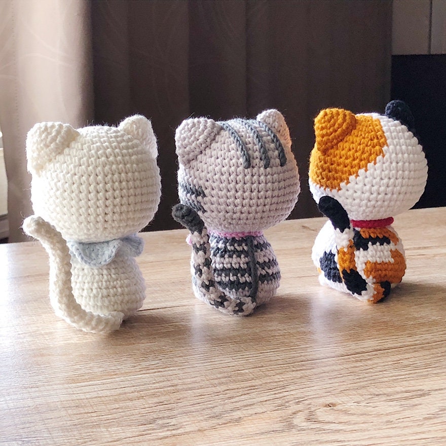 Kitty, le petit motif chaton blanc
