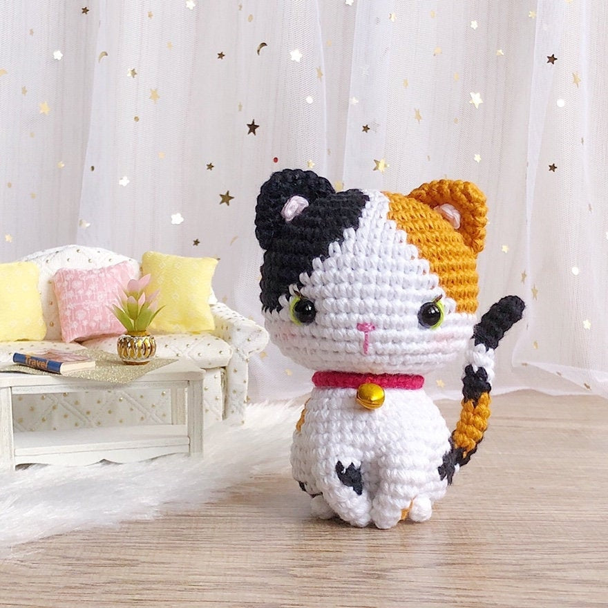 Patron Minnie, le petit chaton calico