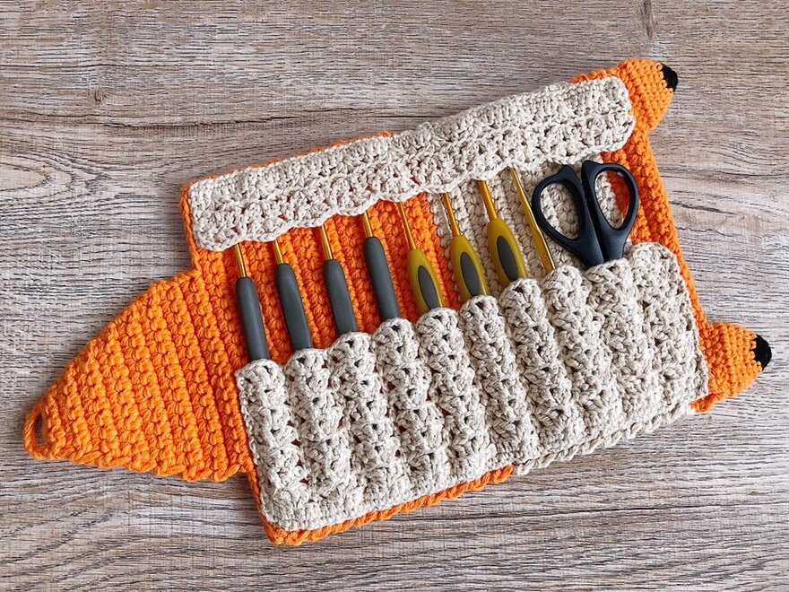 Crochet hook pouch online