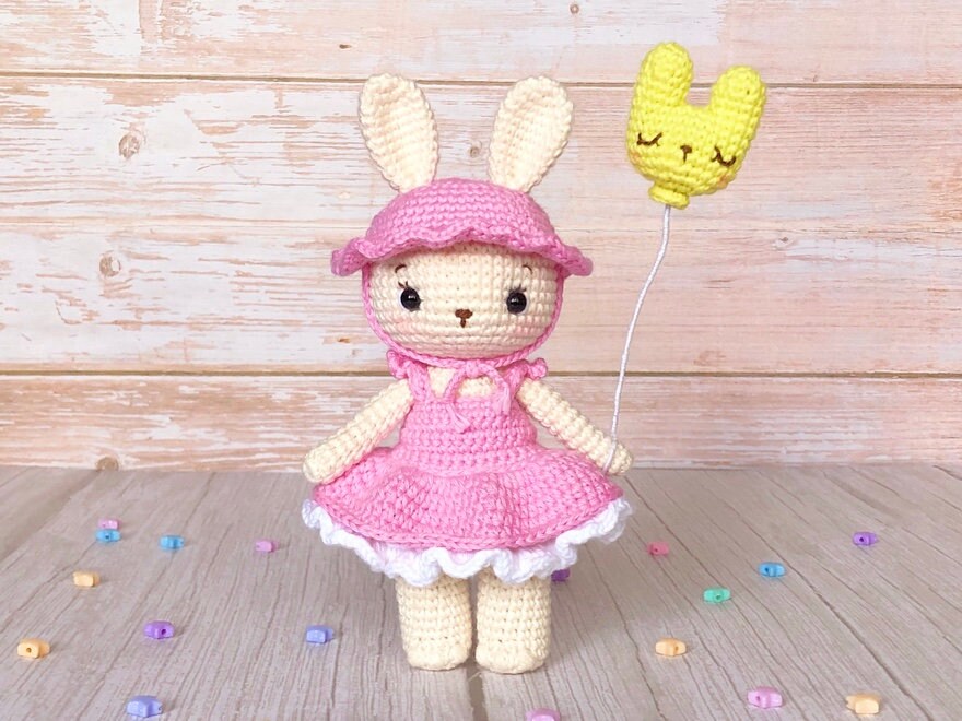 Alice, the baby girl bunny crochet pattern