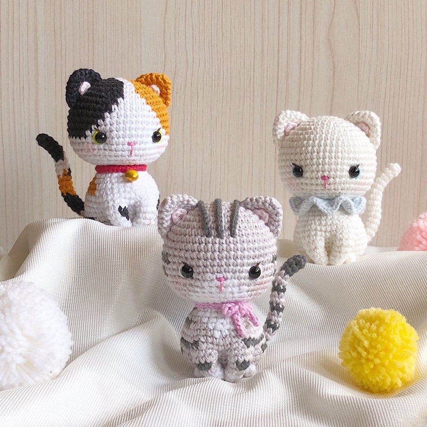 Kitty, the little white kitten pattern